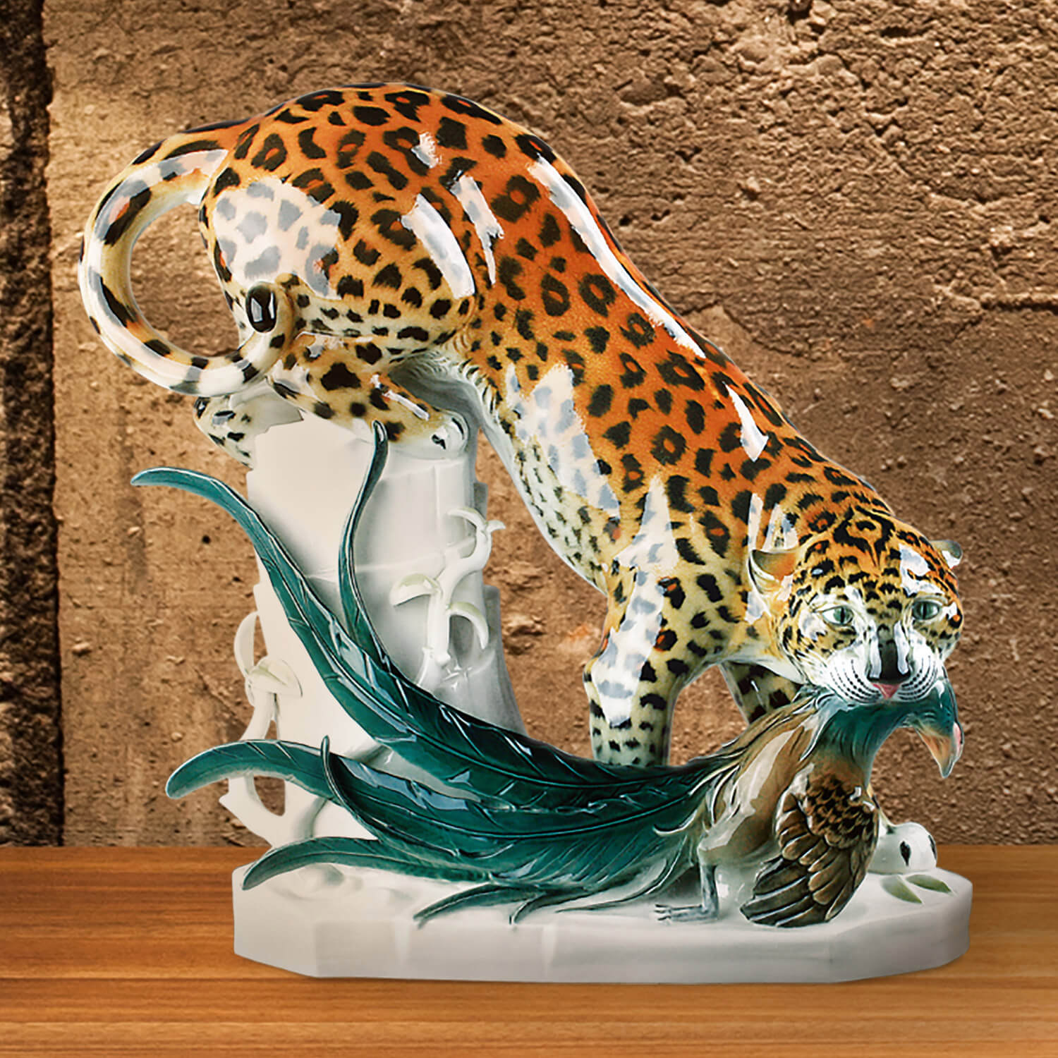 Porzellanfigur Fasanenraub - die porzellanmanufakturen Figur aus Porzellan Fasan und Leopard