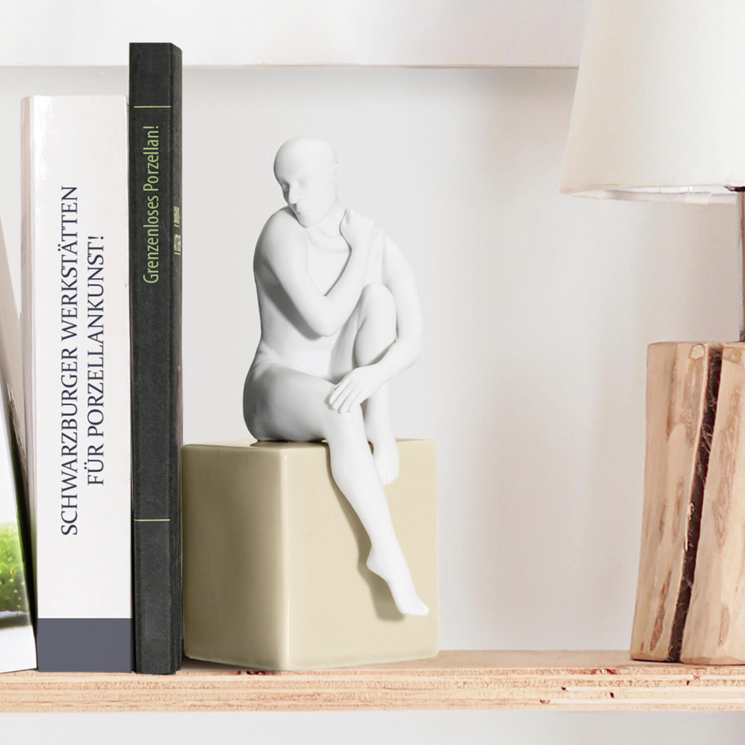 Buchstütze "Mann" bisquit, sandbeige Buchstütze "Mann" bisquit, sandbeige